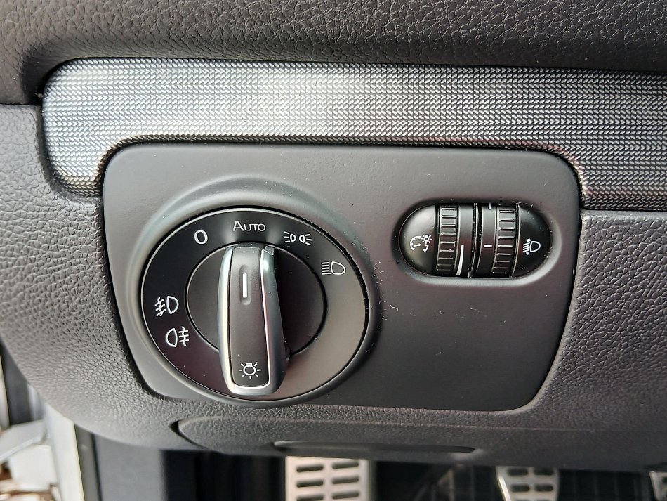 Volkswagen Golf 1.6 TDi STYLE