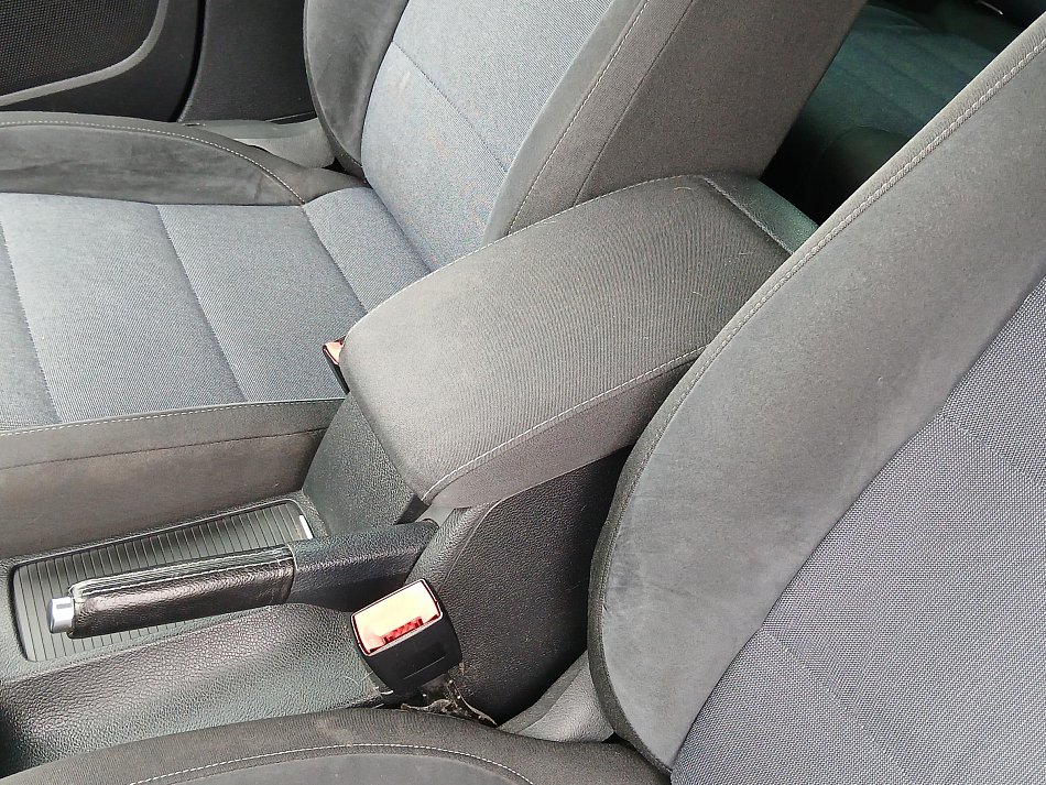Volkswagen Golf 1.6 TDi STYLE