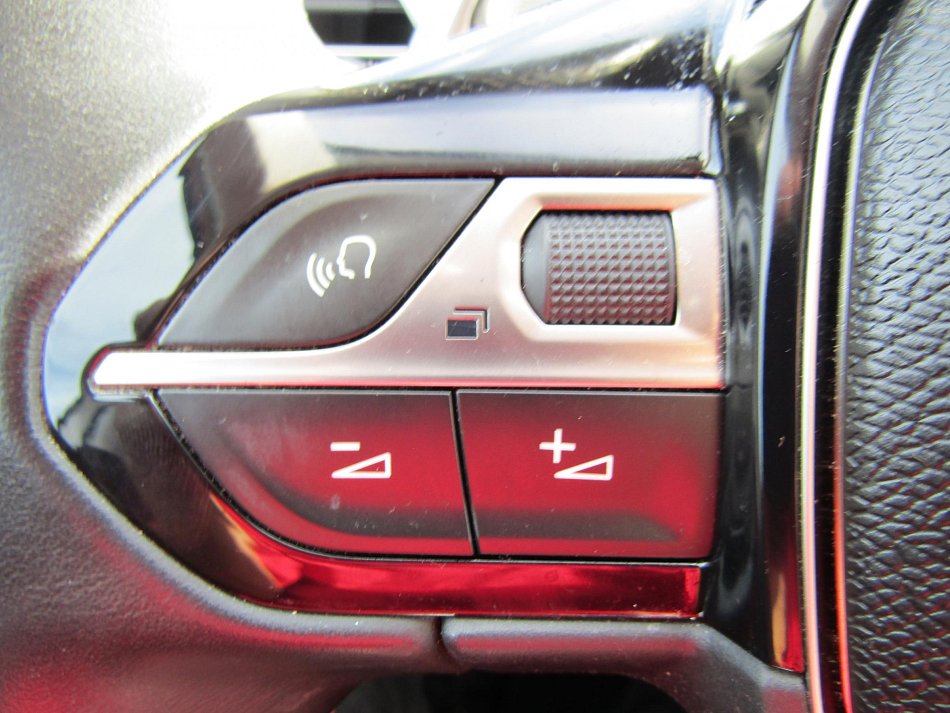Peugeot 3008 1.2PT Allure