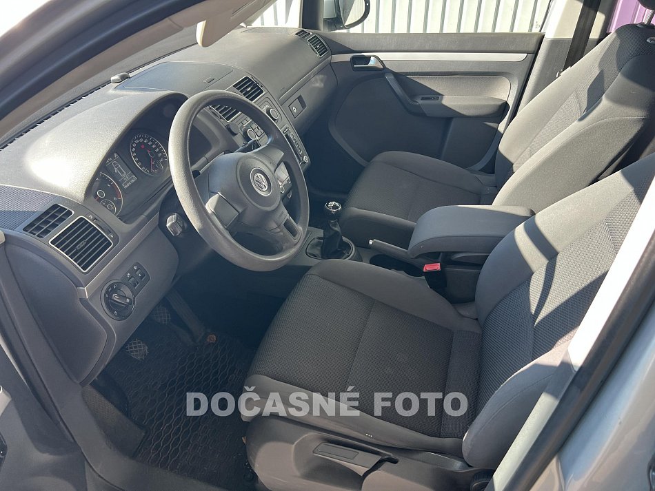 Volkswagen Touran 1.6 TDi 
