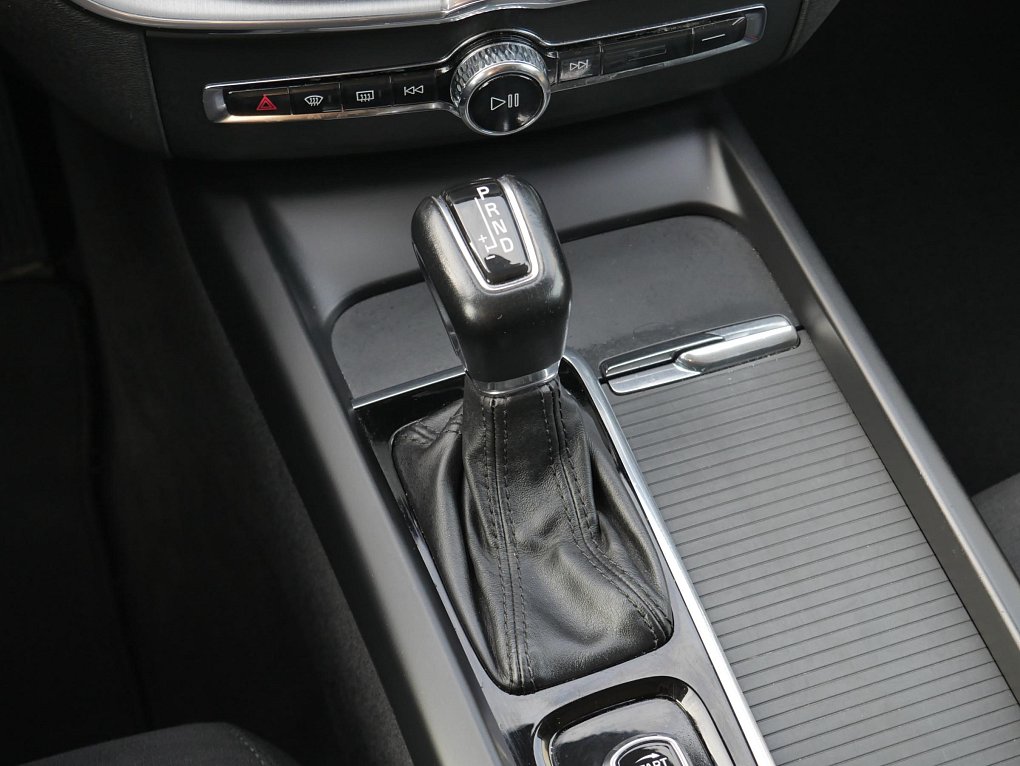 Volvo XC60 2.0 D4 Momentum