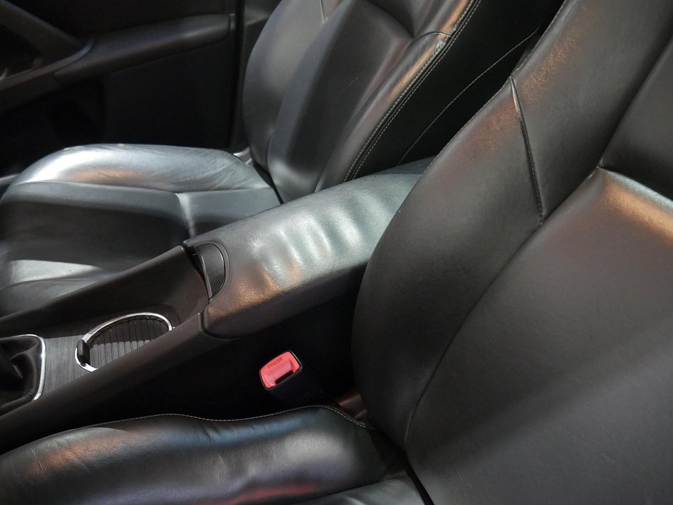 Toyota Avensis 2.2 D-cat 