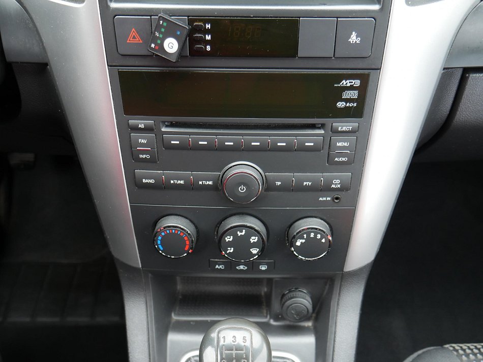 Chevrolet Captiva 2.4i 