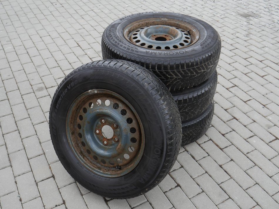 Chevrolet Captiva 2.4i 