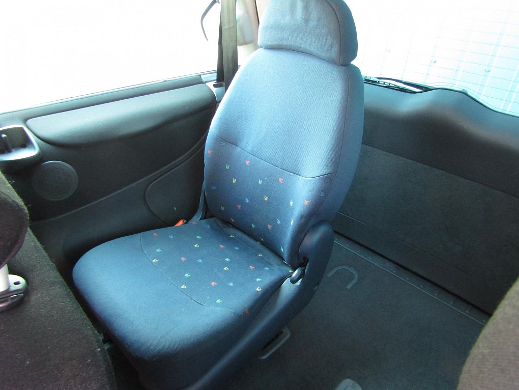 Seat Alhambra 2.0 TDi  7míst