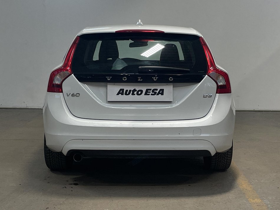 Volvo V60 2.0D 