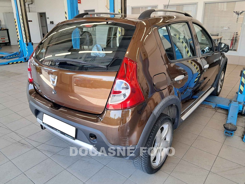 Dacia Sandero 1.6i 