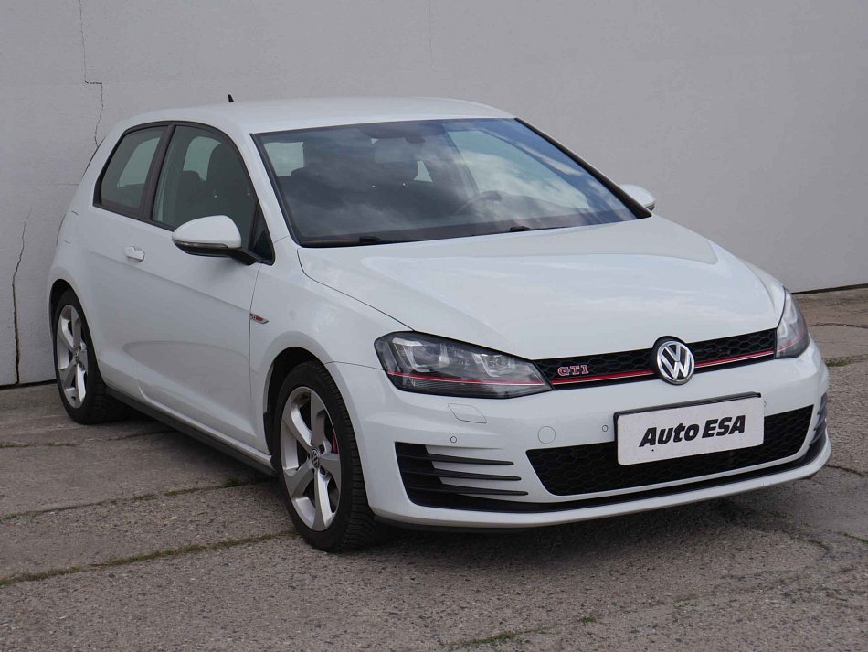 Volkswagen Golf 2.0 TSi GTi