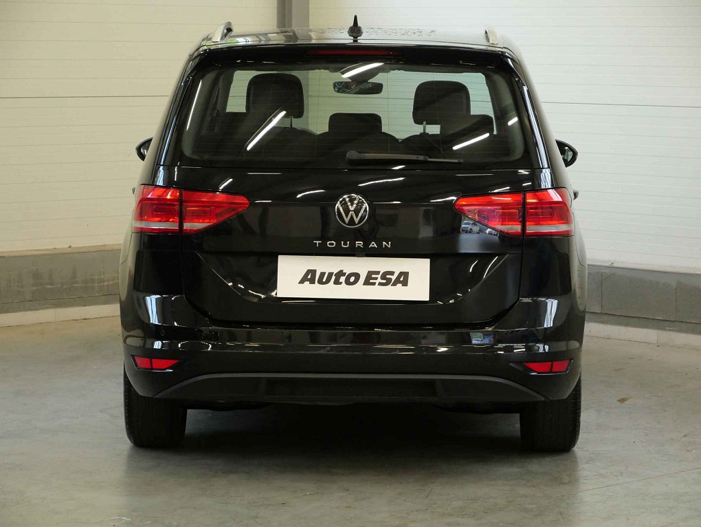 Volkswagen Touran 2.0TDi 
