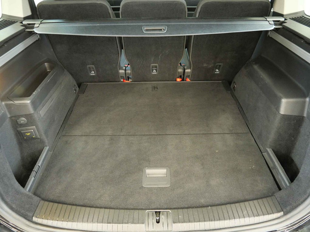 Volkswagen Touran 2.0TDi 