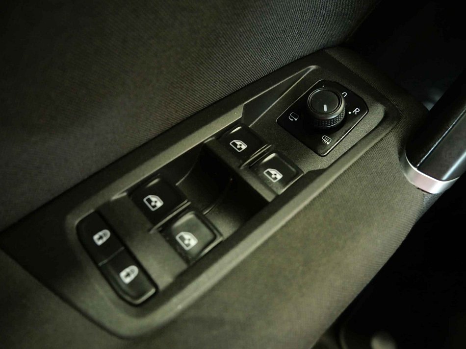 Volkswagen Touran 2.0TDi 