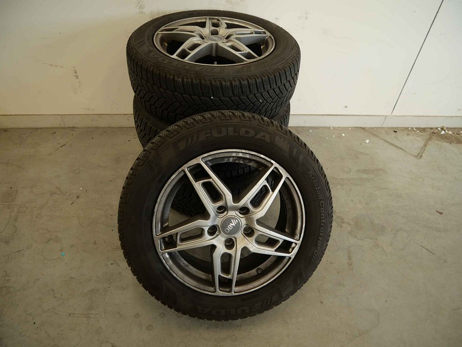 Volkswagen Touran 2.0TDi 