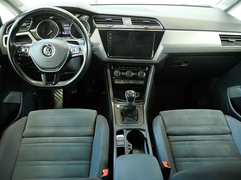 Volkswagen Touran 2.0TDi 