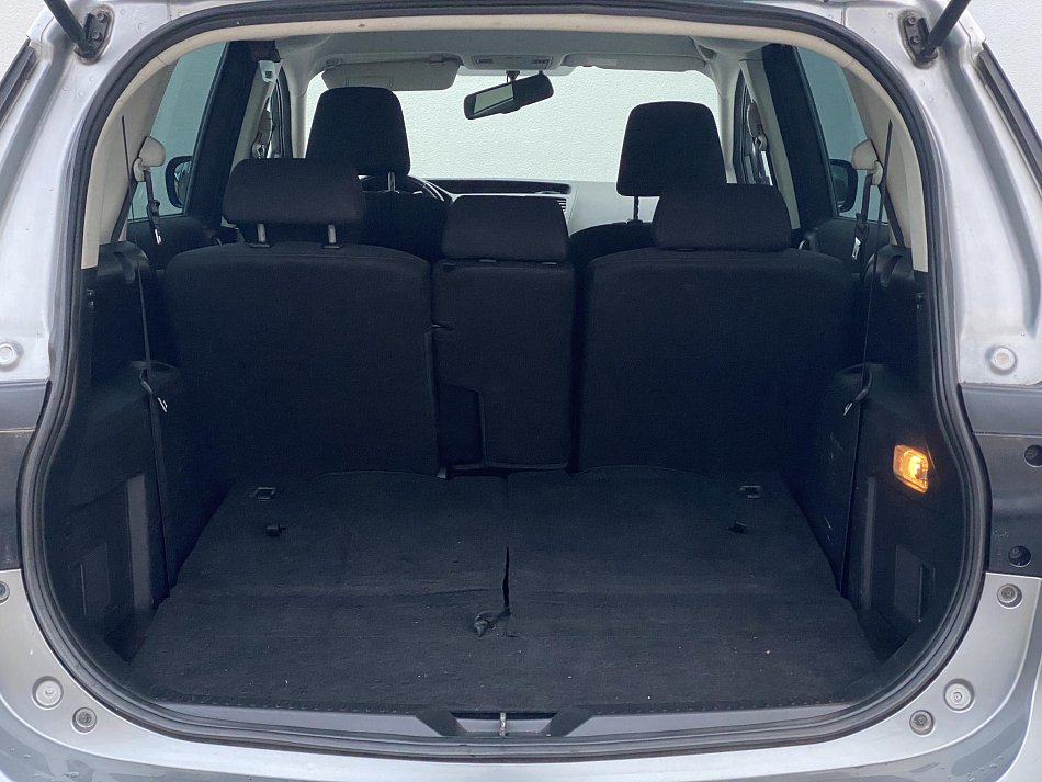 Mazda 5 1.6MZR-CD  7míst
