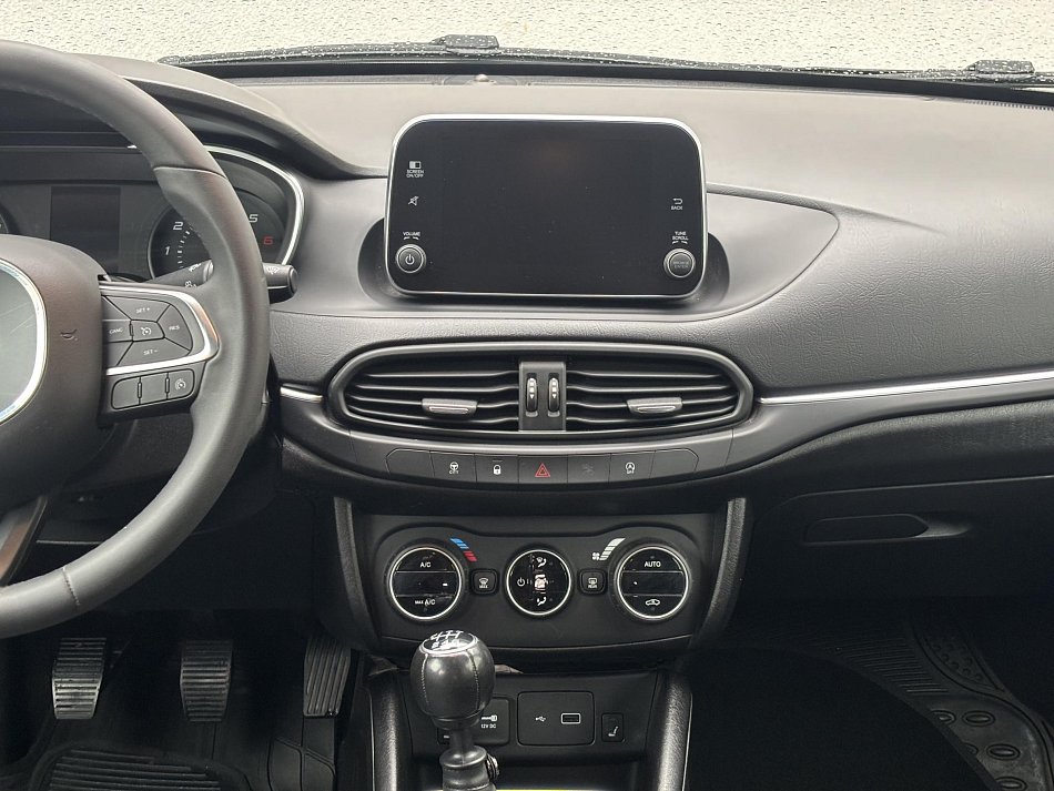Fiat Tipo 1.4 T-jet Lounge