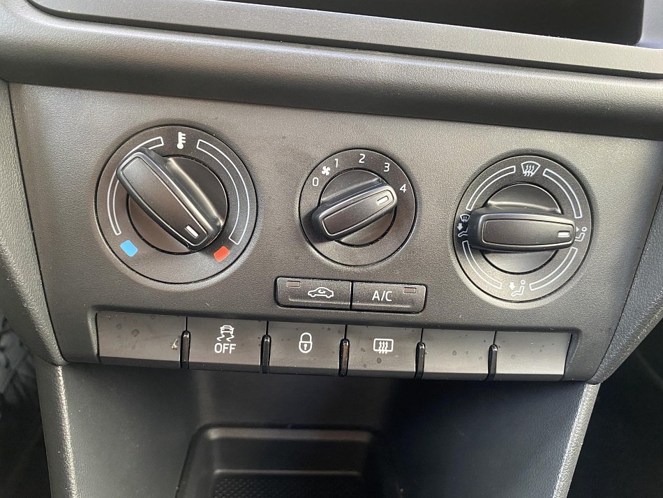 Škoda Rapid 1.2i Active
