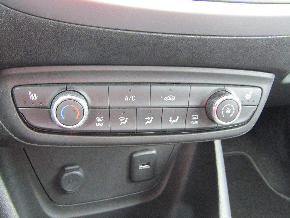 Opel Crossland X 1.2i 