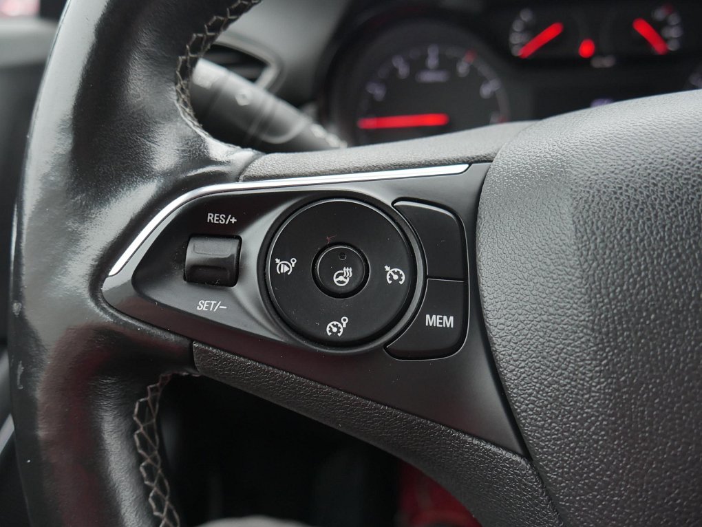 Opel Crossland X 1.2 PT 