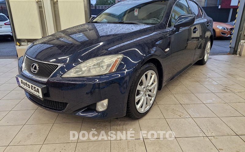 Lexus IS250 2.5i V6 