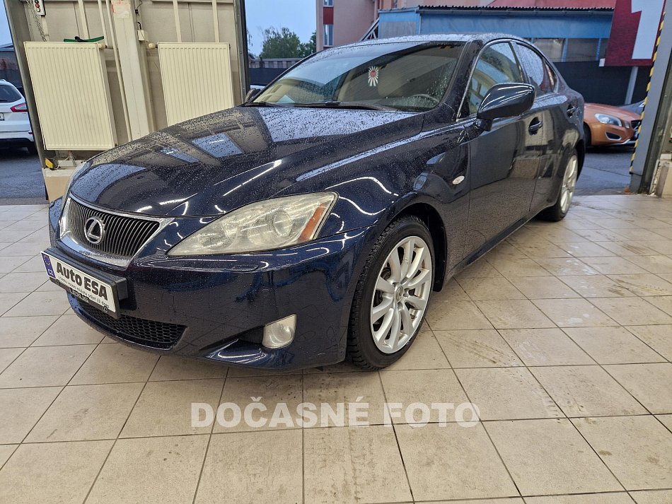 Lexus IS250 2.5i 