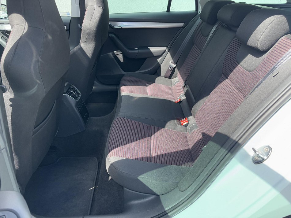 Škoda Octavia III 1.8 TSI  4x4