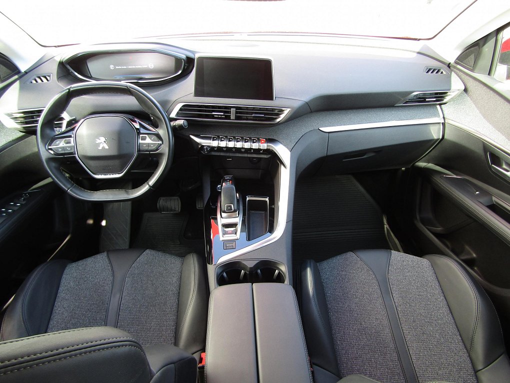 Peugeot 3008 1.2 PT Allure