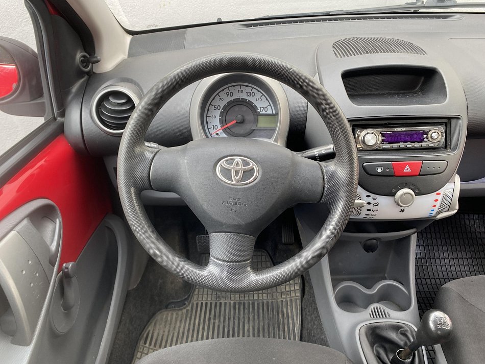 Toyota Aygo 1.0i 