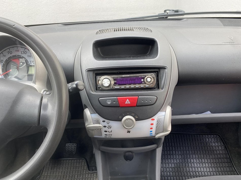 Toyota Aygo 1.0i 