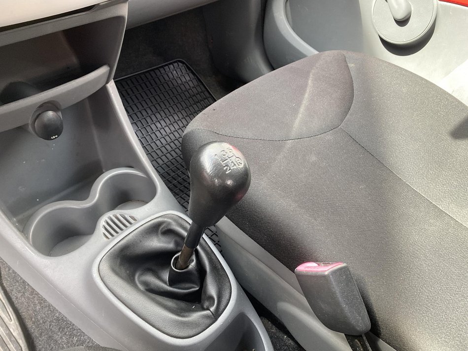 Toyota Aygo 1.0i 