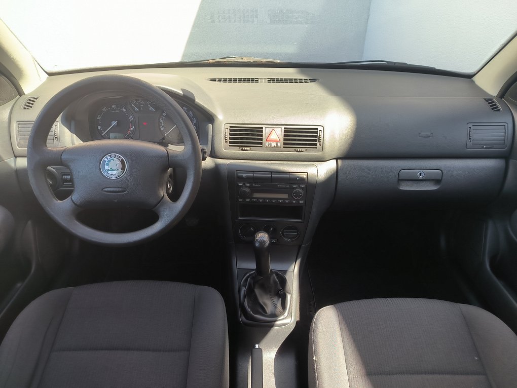 Škoda Octavia 1.6i 