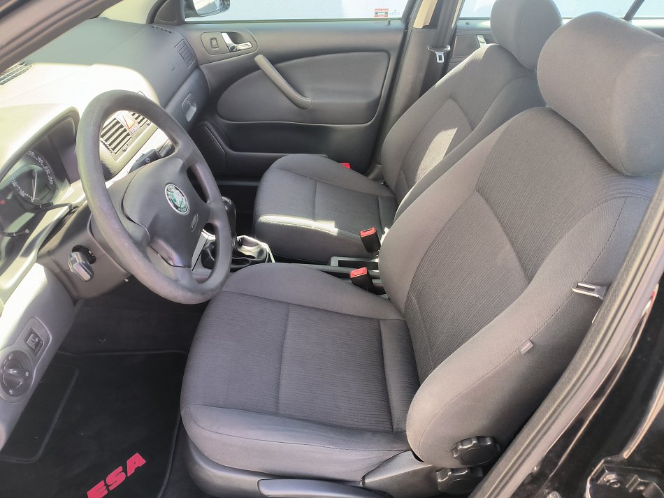 Škoda Octavia 1.6i 