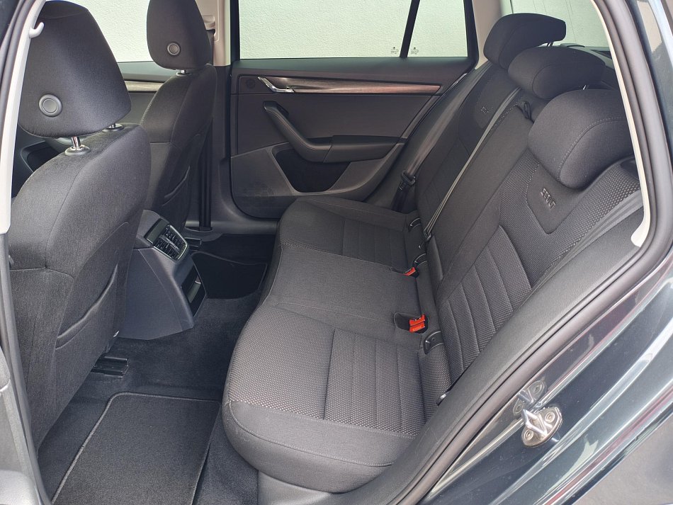 Škoda Octavia III 2.0 TDi Scout