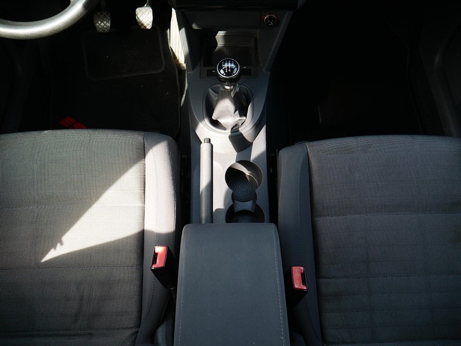 Volkswagen Touran 2.0i 