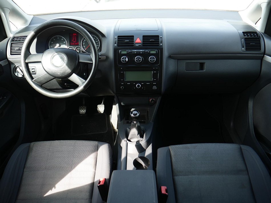 Volkswagen Touran 2.0i 