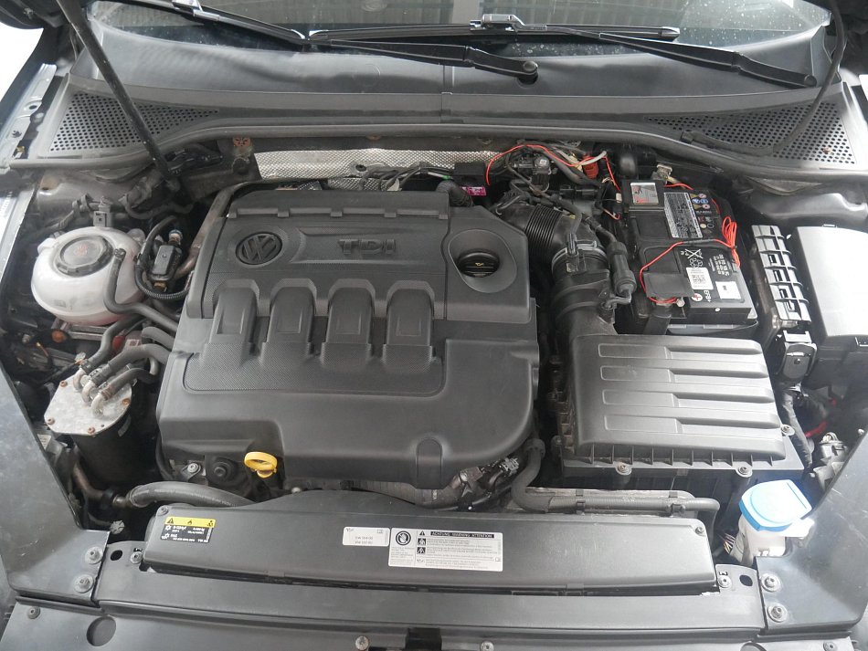 Volkswagen Passat 2.0 TDi 