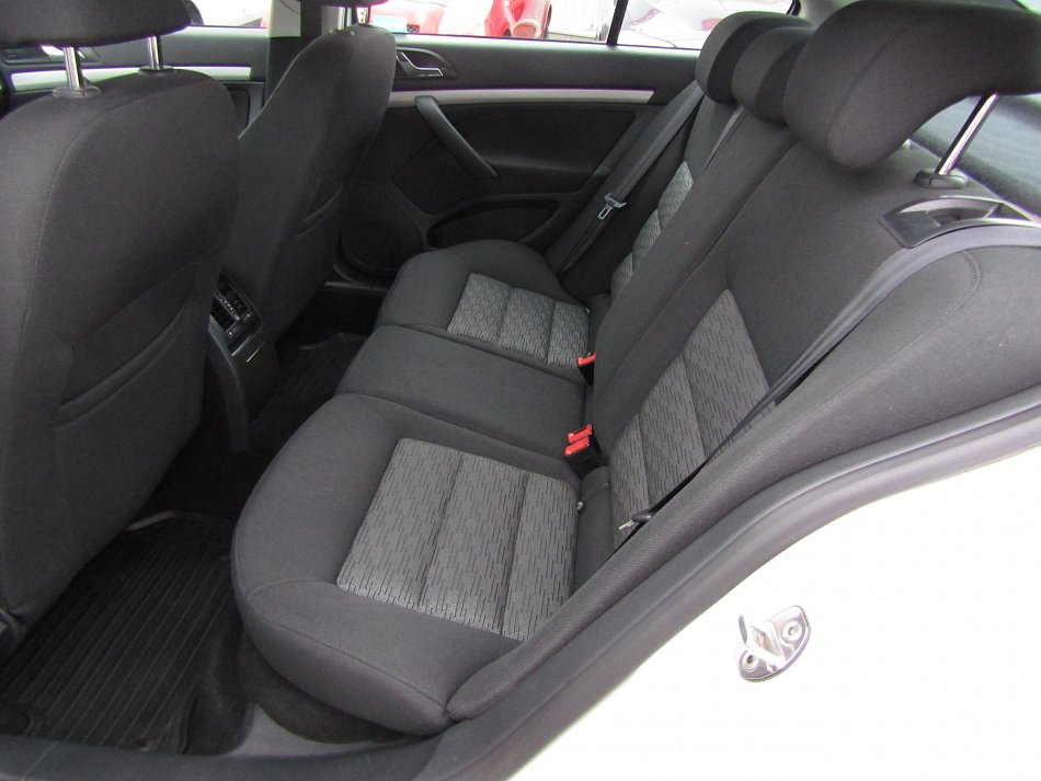 Škoda Octavia II 1.6 TDi Ambition