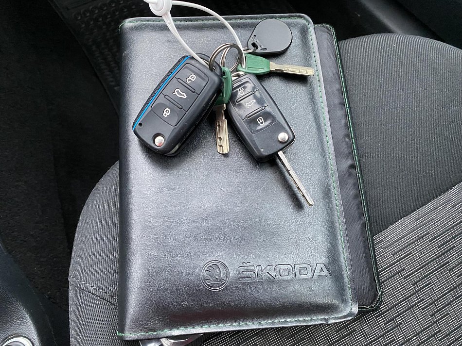 Škoda Octavia II 1.6 TDi Ambition