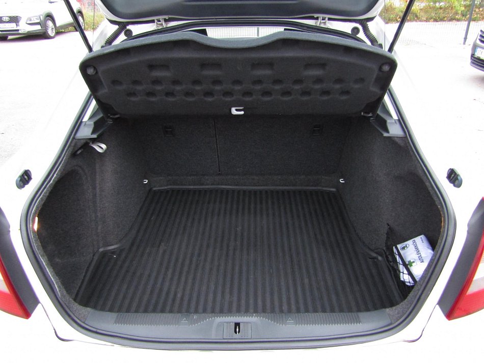 Škoda Octavia II 1.6 TDi Ambition