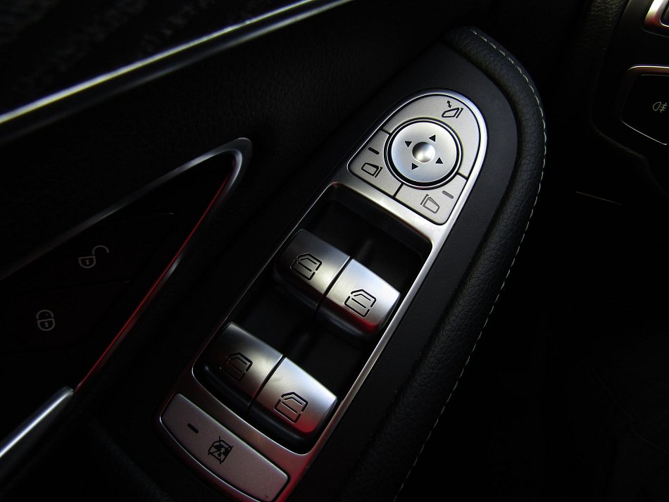 Mercedes-Benz Třída C 2.2CDi  C 220