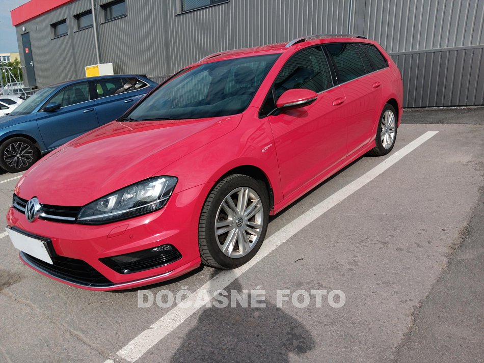 Volkswagen Golf 2.0 TDi R-Line