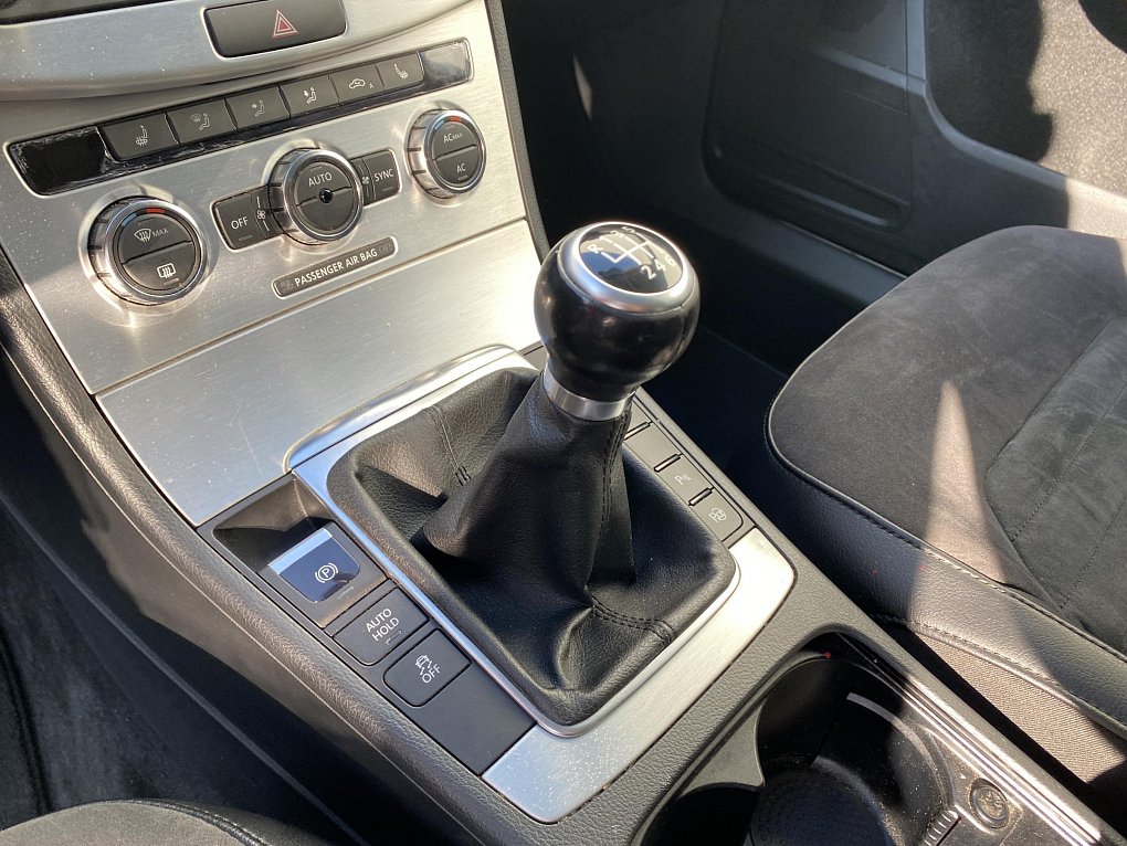 Volkswagen Passat 2.0 TDi Highline