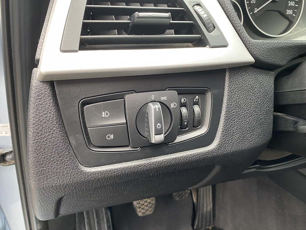 BMW Řada 3 2.0 i  328i