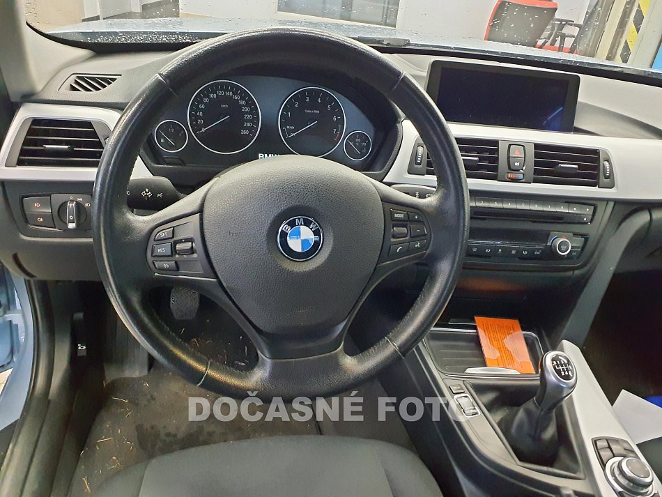 BMW Řada 3 2.0 i 