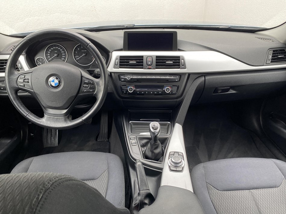BMW Řada 3 2.0 i  328i