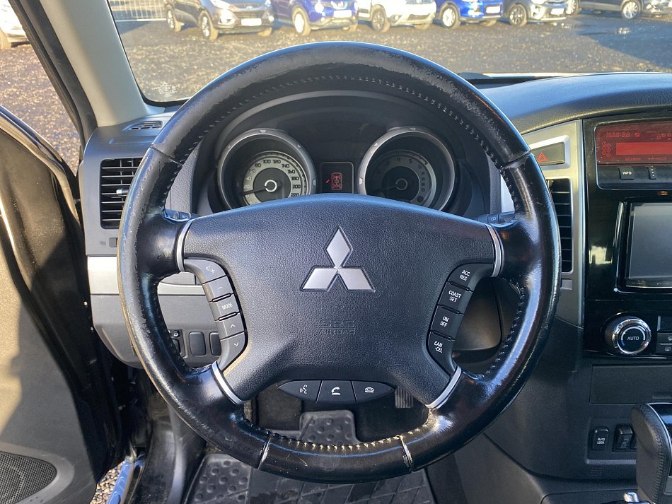 Mitsubishi Pajero 3.2Di-D Instyle 4X4