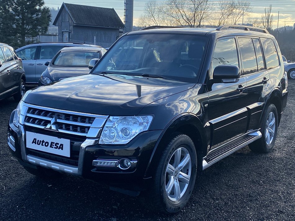 Mitsubishi Pajero 3.2Di-D Instyle 4X4