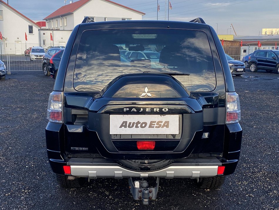 Mitsubishi Pajero 3.2Di-D Instyle 4X4