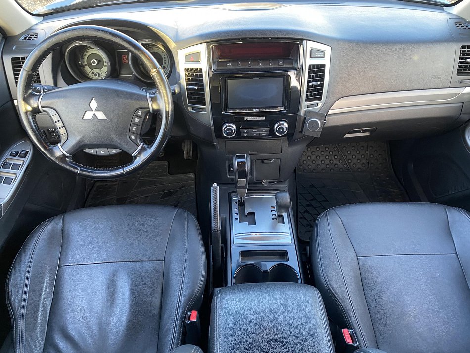 Mitsubishi Pajero 3.2Di-D Instyle 4X4