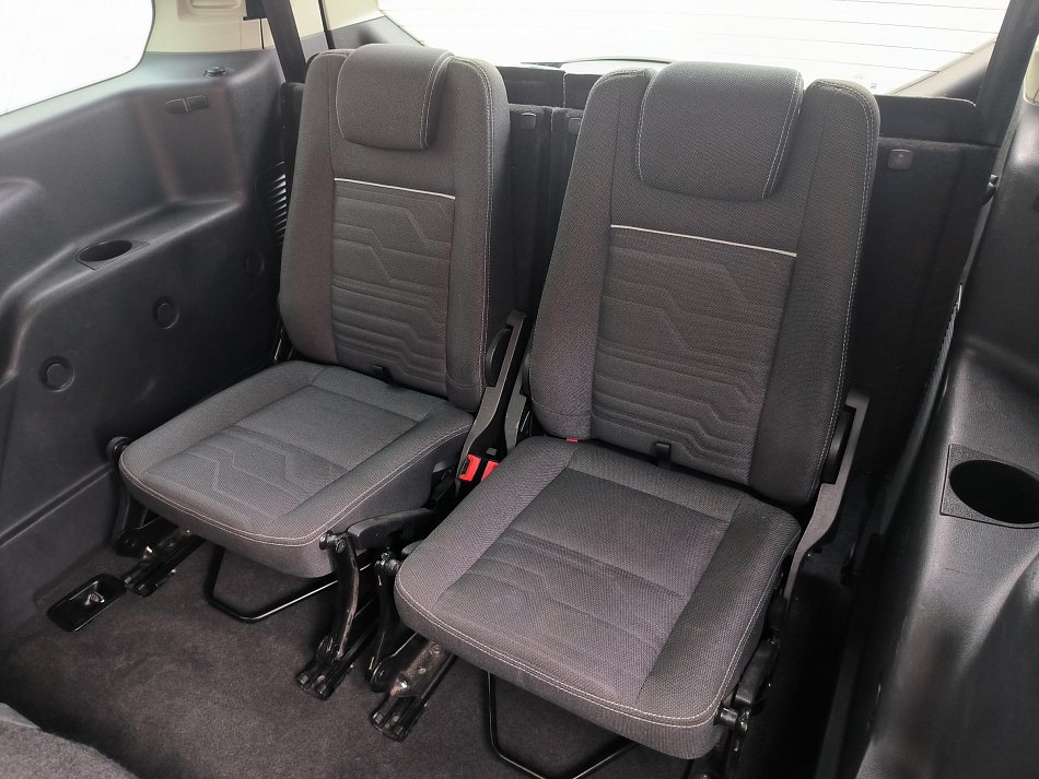 Ford Tourneo Connect 1.6TDCi Titanium MAXi 7míst