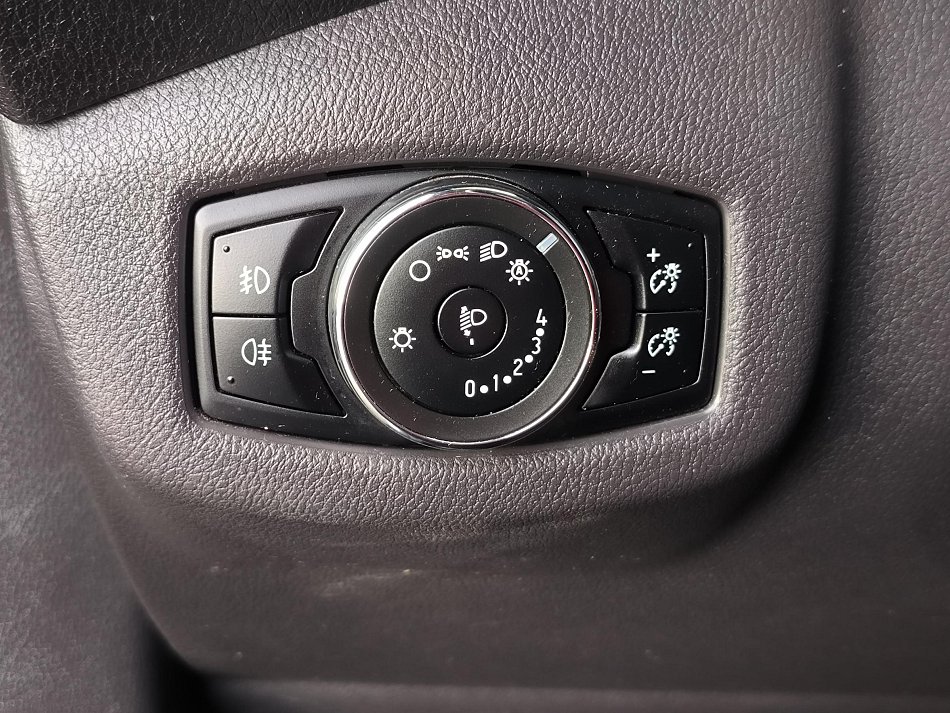 Ford Tourneo Connect 1.6TDCi Titanium MAXi 7míst